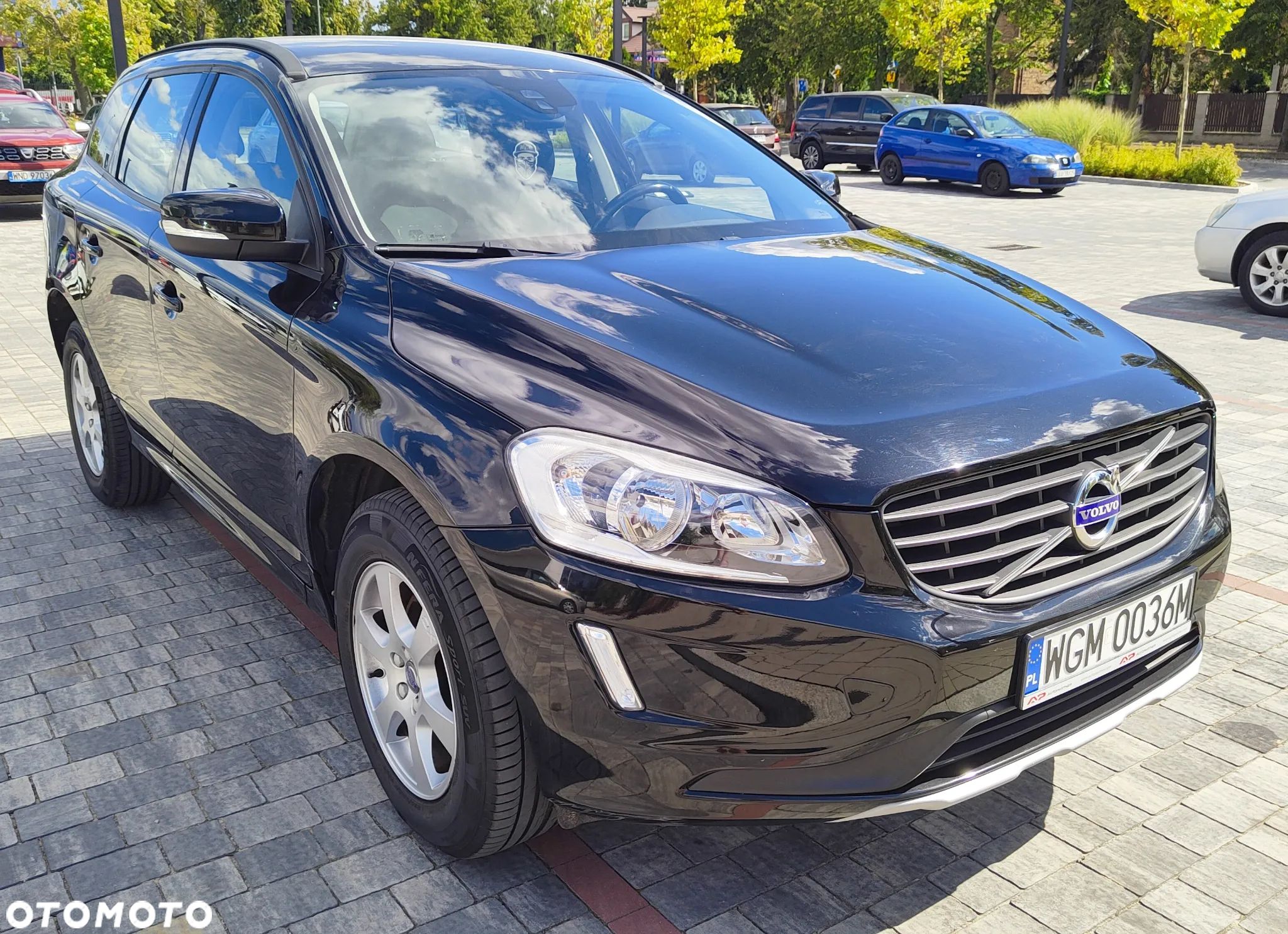 Volvo XC 60 D3 Drive-E Momentum - 1