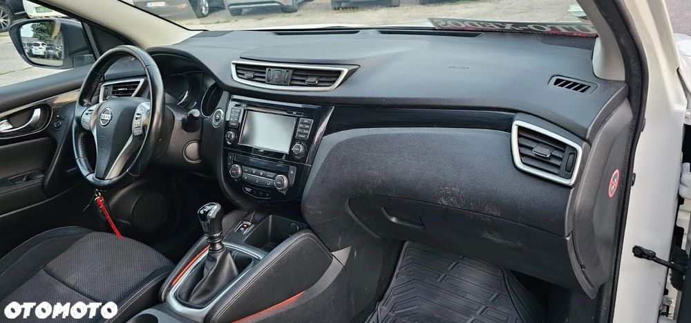Nissan Qashqai 1.2 DIG-T N-Vision - 9