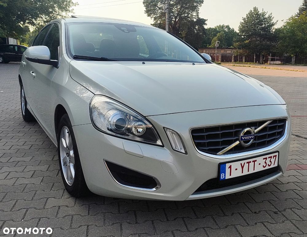 Volvo S60 D3 Geartronic Summum - 3