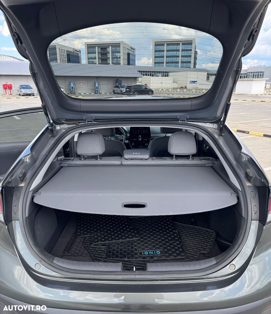 Hyundai IONIQ - 14