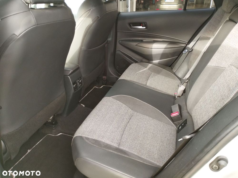 Toyota Corolla 1.8 Hybrid Style - 15