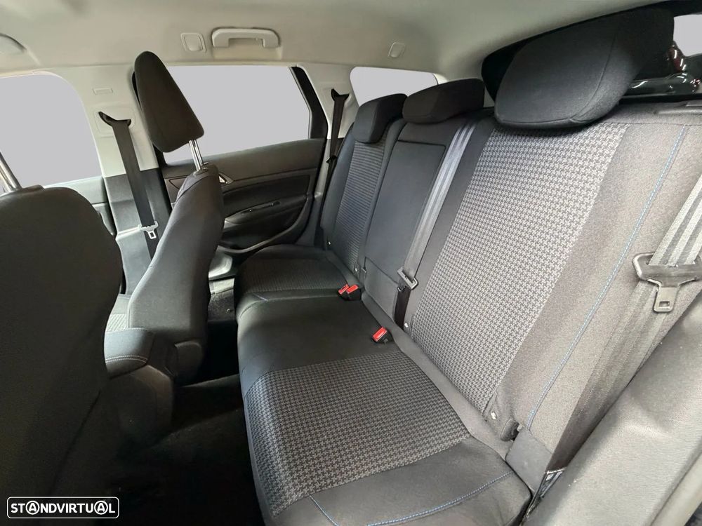 Peugeot 308 SW 1.2 PureTech Style - 25