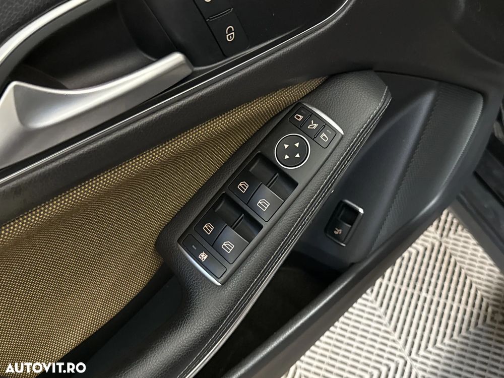 Mercedes-Benz GLA 250 4MATIC Aut. - 15