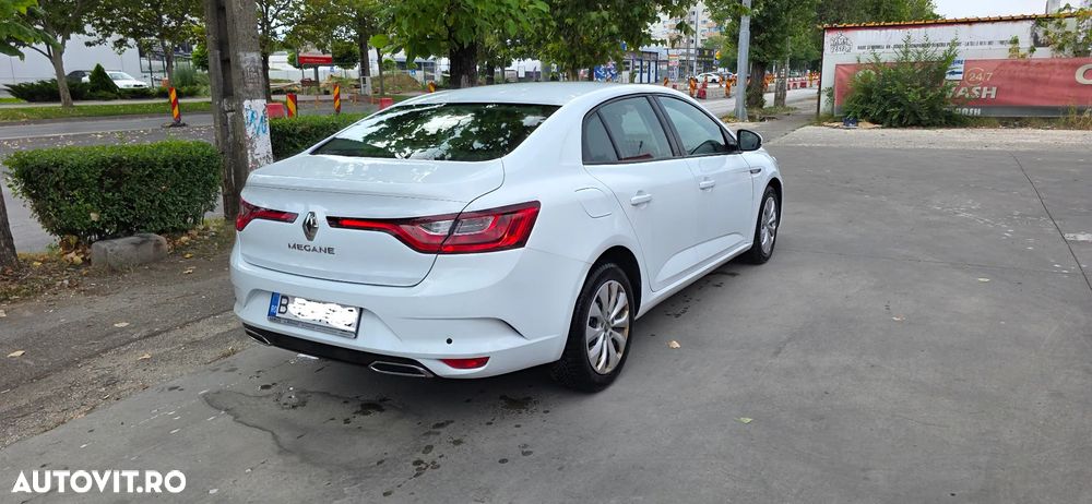 RENAULT Megane 2022 — imagine 3
