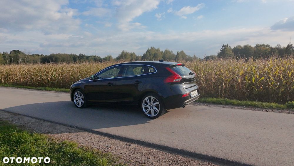 Volvo V40 ver-t3-momentum - 5
