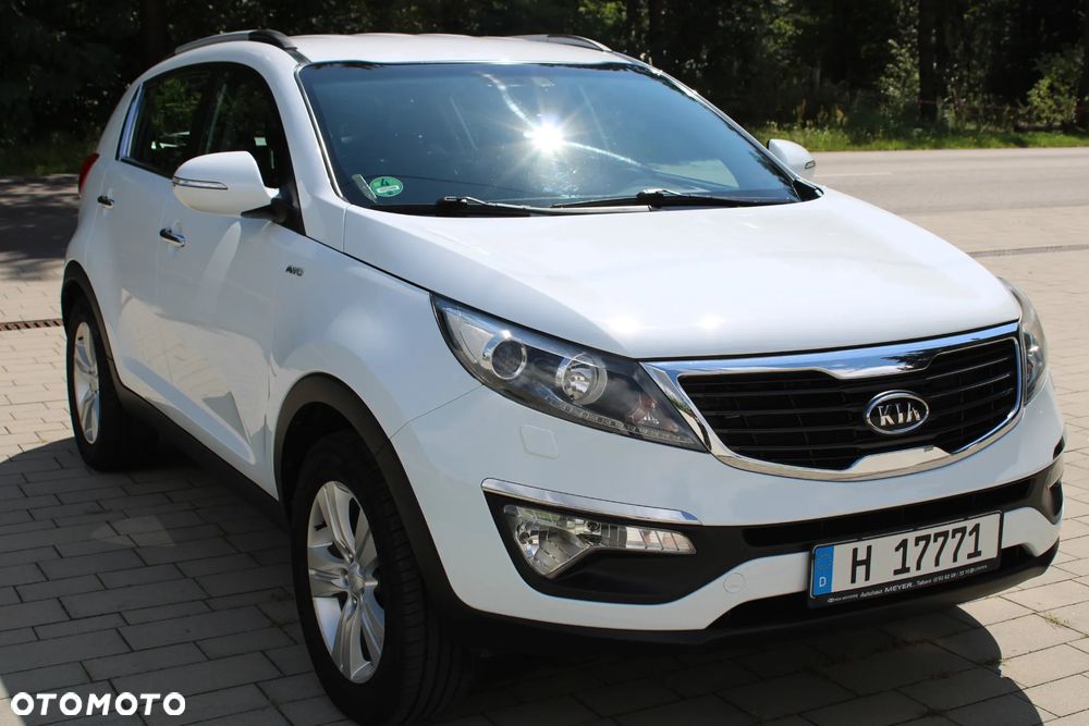 Kia Sportage 2.0 L - 18