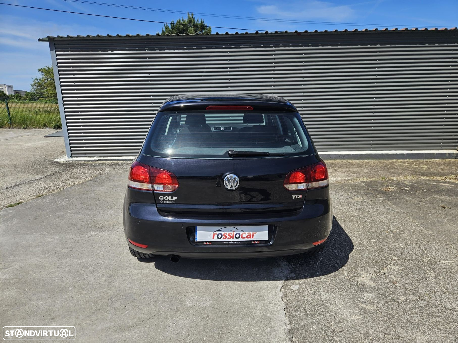 VW Golf 1.6 TDi Highline DSG - 11
