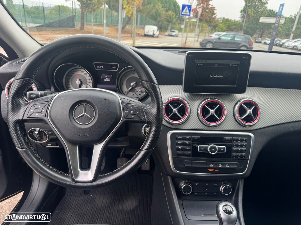 Mercedes-Benz GLA 180 CDI Urban - 4