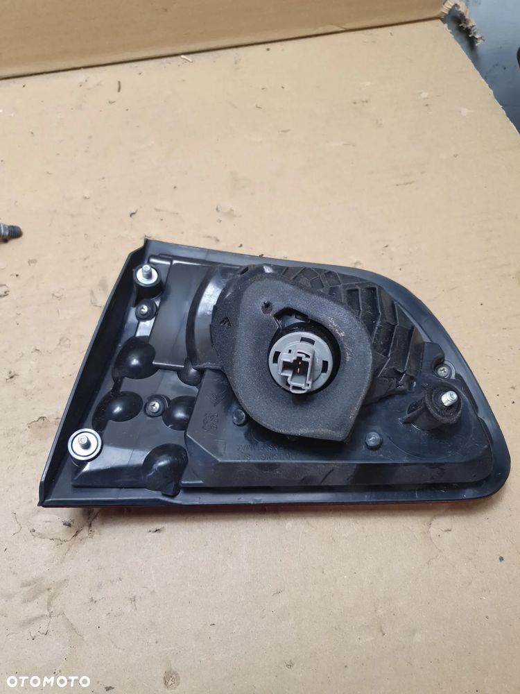 Lampa Lewy Tył Tylna w Klapę Citroen C-Crosser 1146-380L - 5