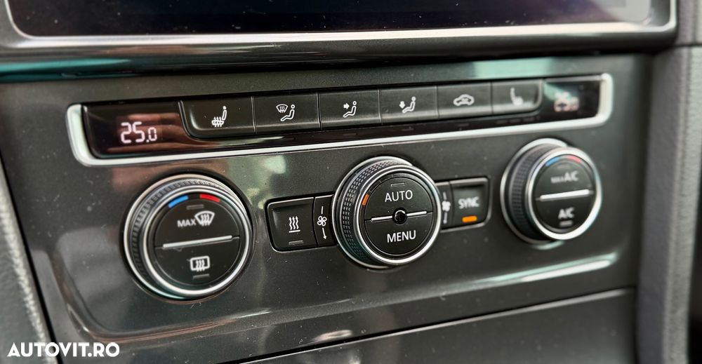 Volkswagen Golf 1.4 TSI (BlueMotion Technology) Highline - 33