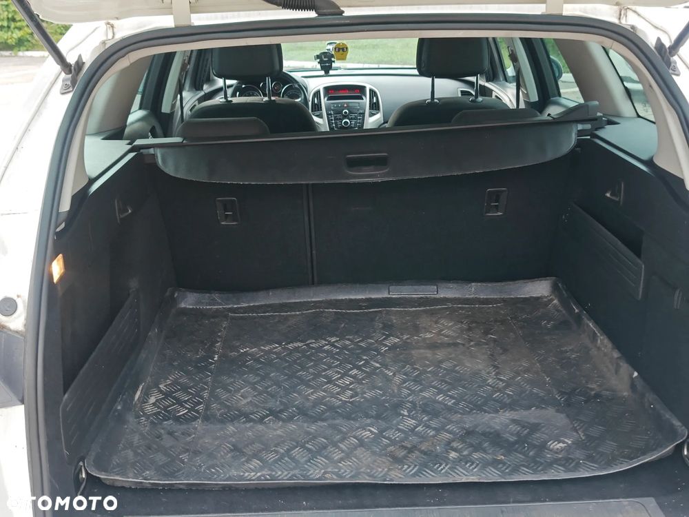 Opel Astra 1.4 T Cosmo - 16