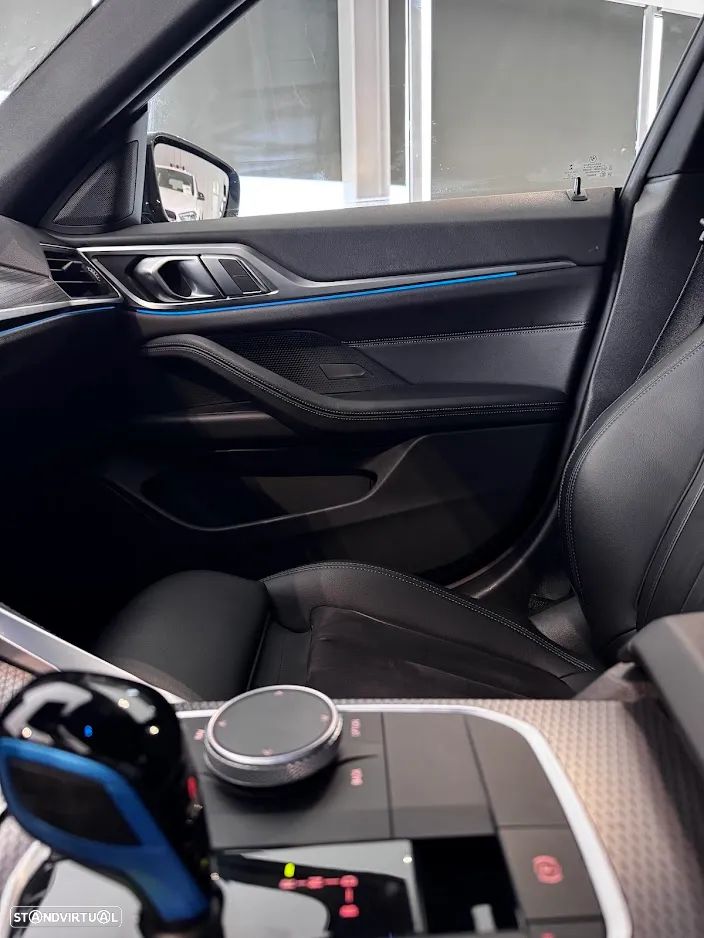 BMW i4 eDrive40 Pack Desportivo M - 22