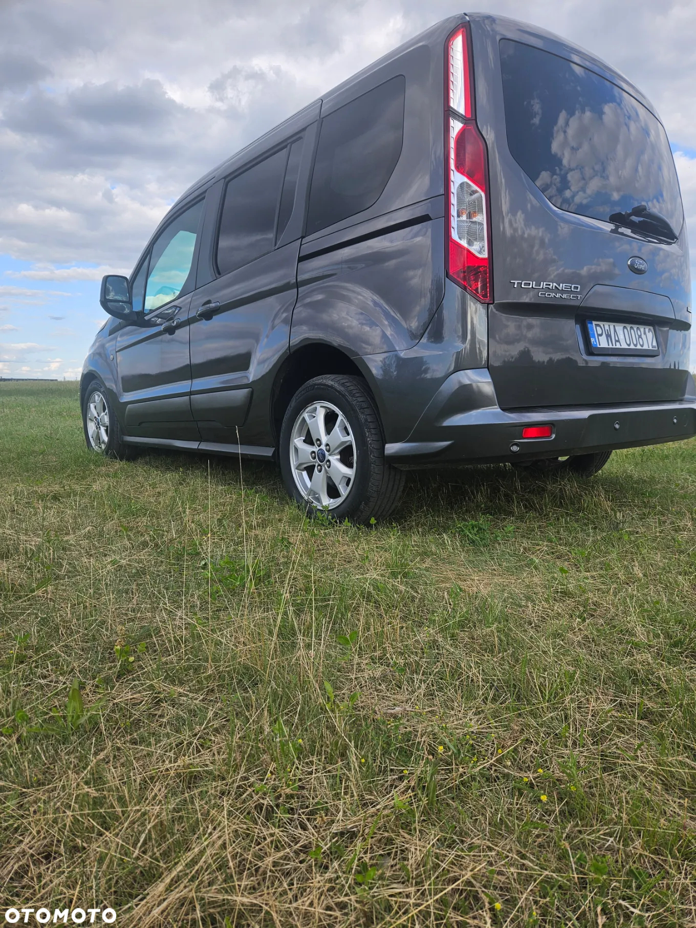 Ford Tourneo Connect 1.0 EcoBoost Titanium - 9