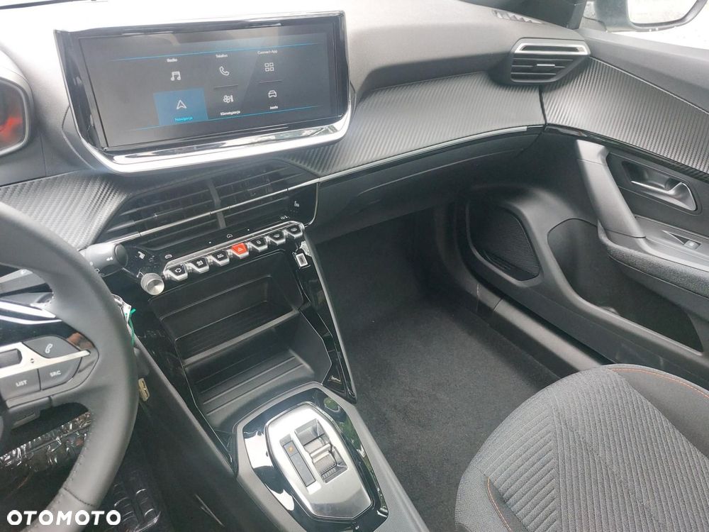 Peugeot 2008 PureTech mHEV Style e-DCS6 - 18
