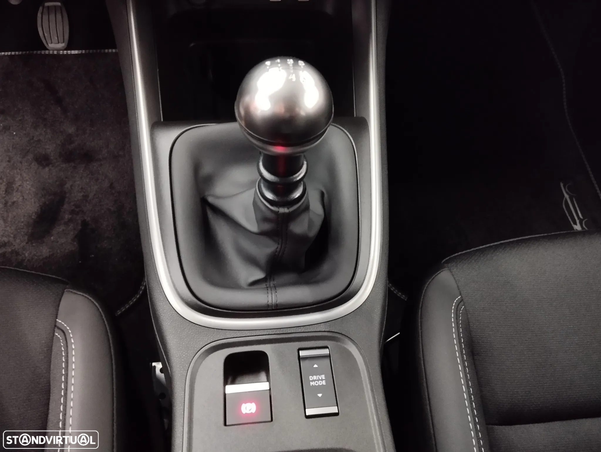 Jeep Avenger 1.2 GSE T3 Altitude - 39