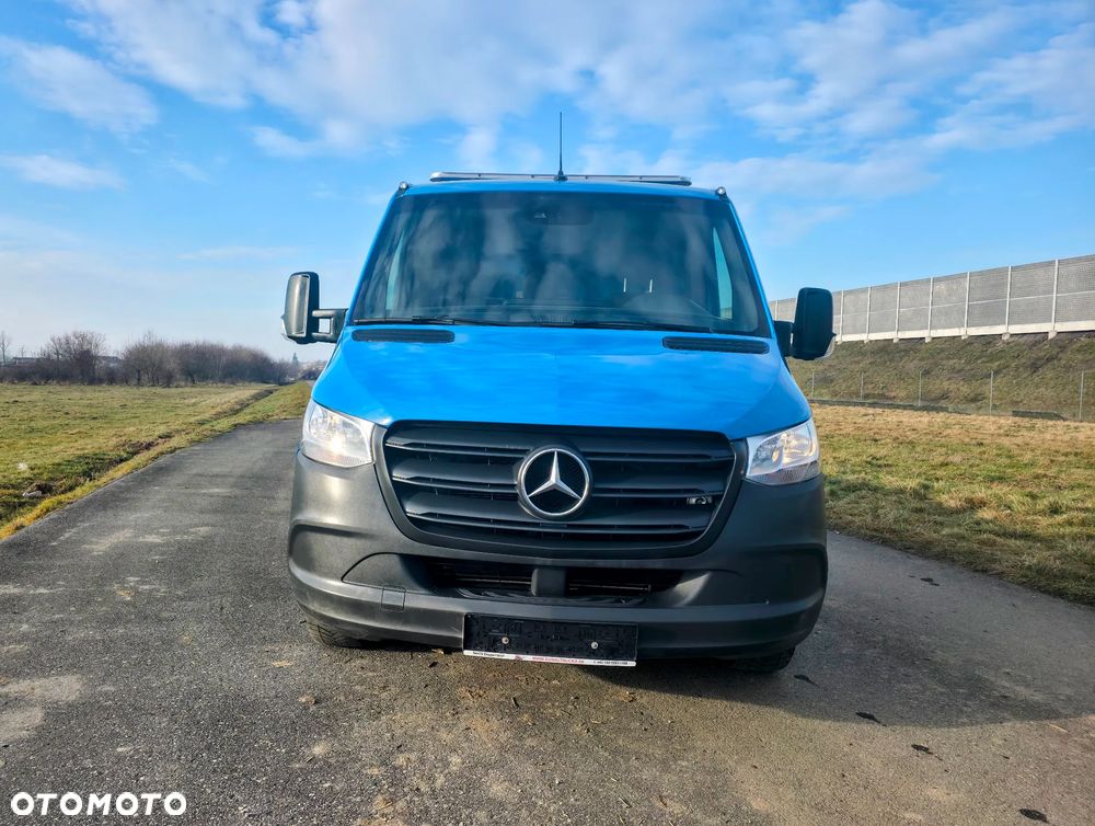 Mercedes-Benz Sprinter - 2