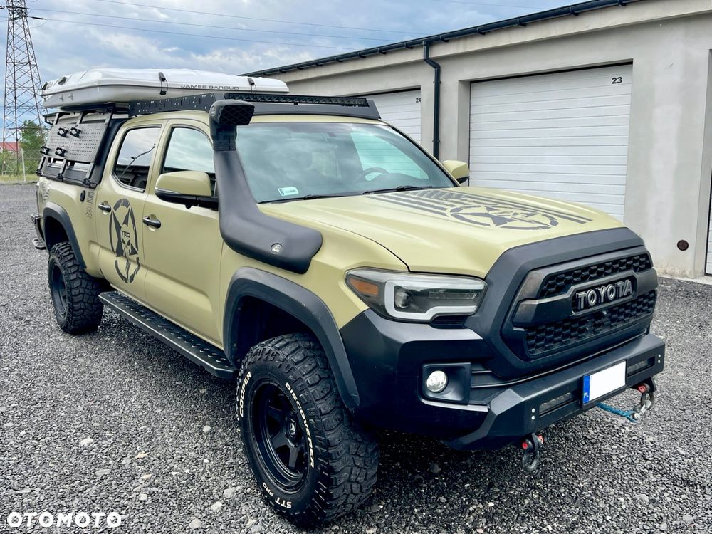 Toyota Tacoma - 4
