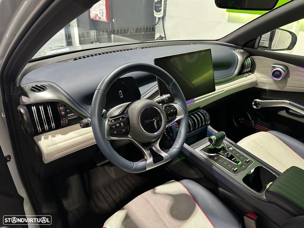 BYD Atto 3 60.48 kWh Design - 26