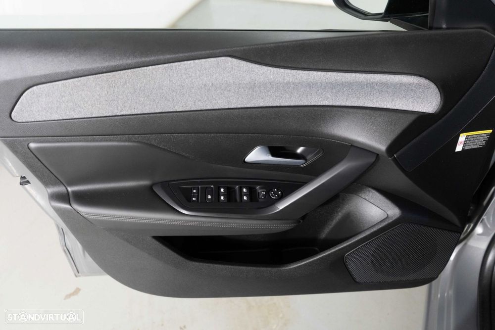 Peugeot 308 SW 1.2 PureTech Allure Pack - 21
