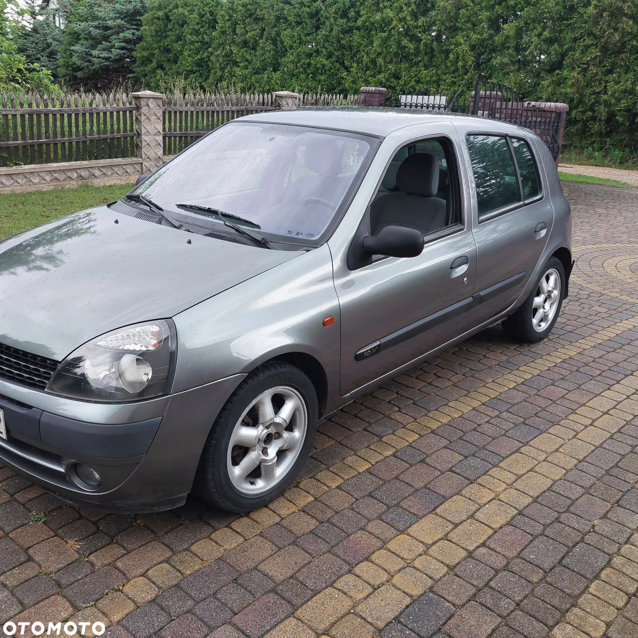 Renault Clio - 2