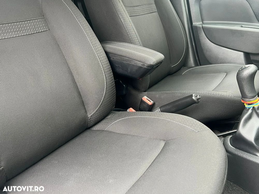 Dacia Logan 0.9 TCe Laureate - 25