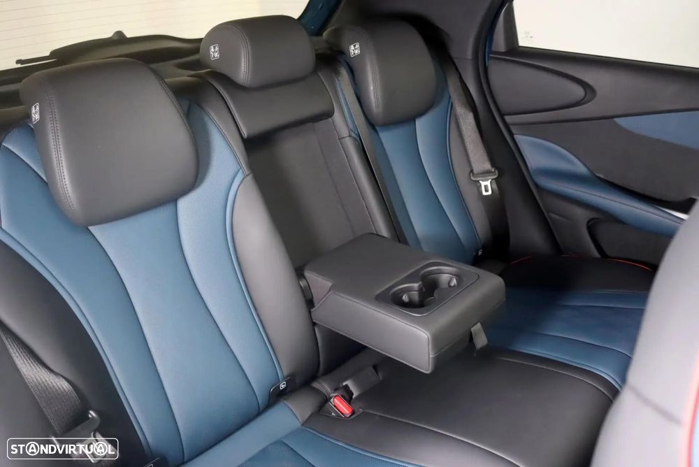 BYD Dolphin 60.4 kWh Design - 37