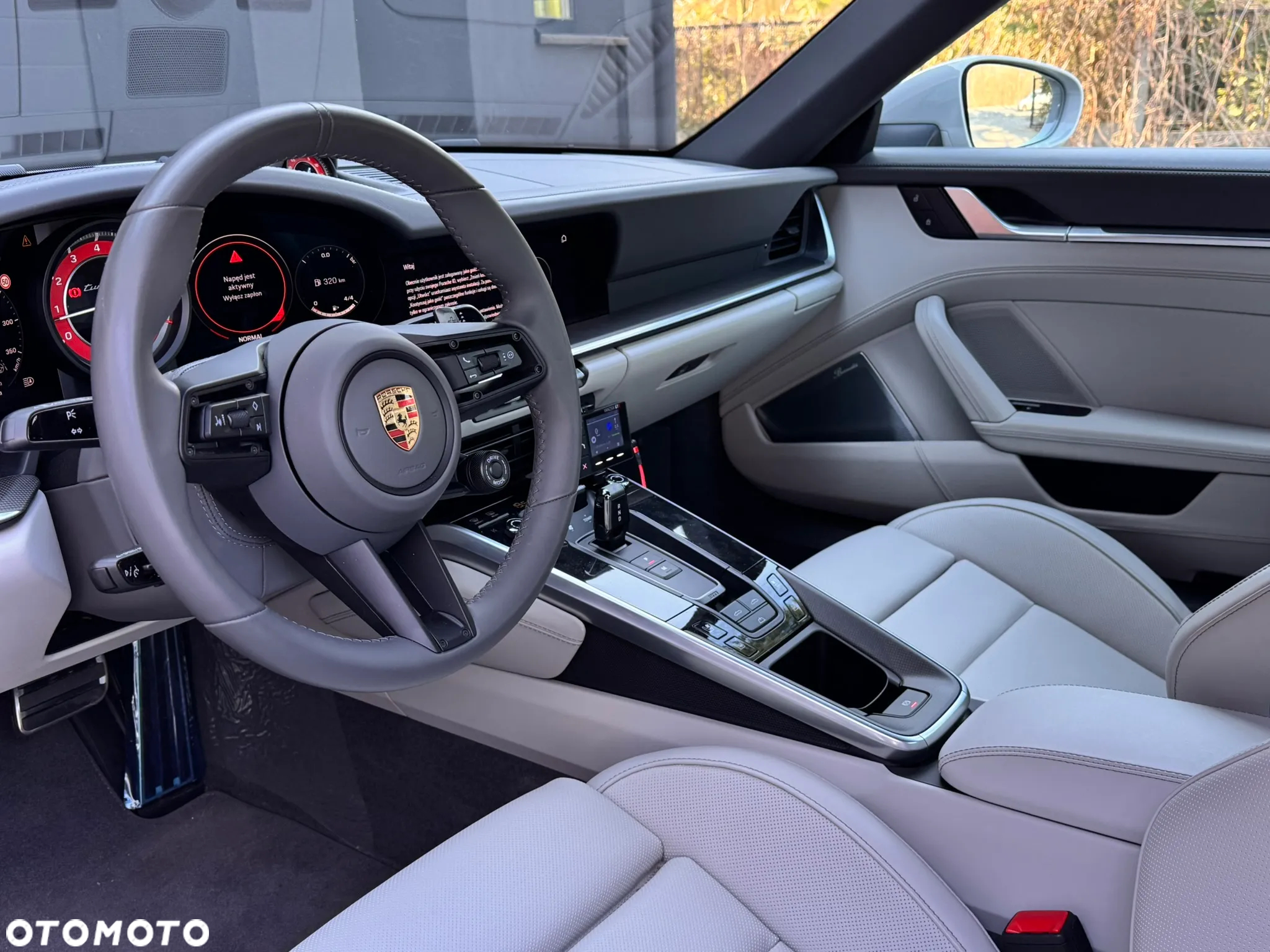 Porsche 911 Carrera Turbo S Cabrio - 11