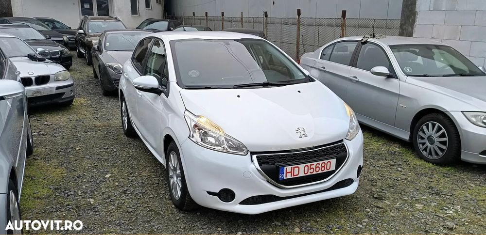 Peugeot 208 e-HDi 92 Stop&Start Style - 24
