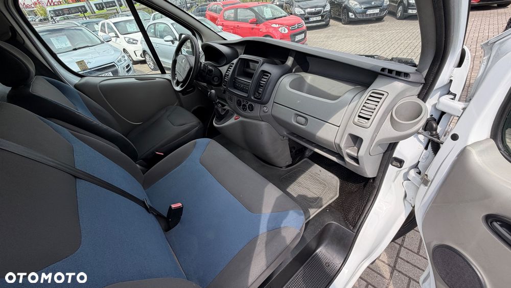 Renault Trafic - 10