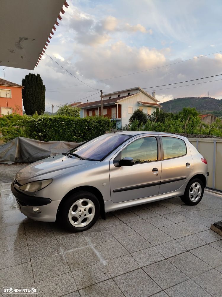 Peugeot 206 1.9 D XT - 8