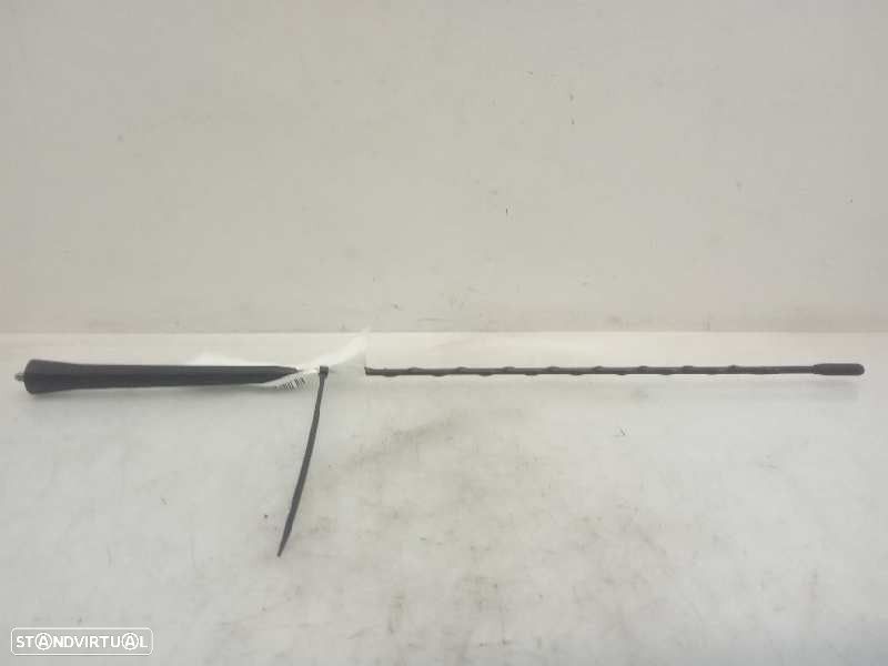 ANTENA PEUGEOT 208 - 1