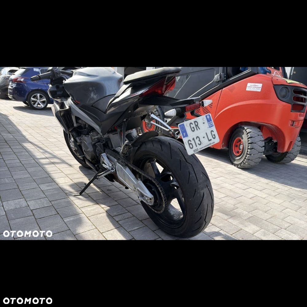 Aprilia Tuono - 22