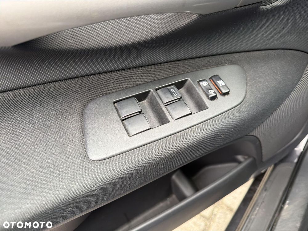 Toyota Auris 1.6 VVT-i Premium - 12