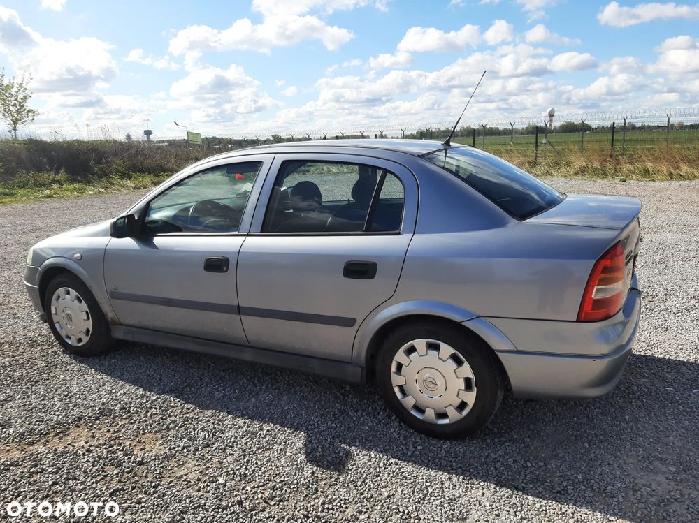 Opel Astra - 1