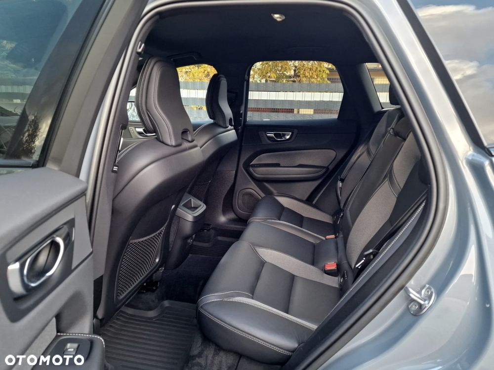 Volvo XC 60 B4 D Geartronic RDesign - 23