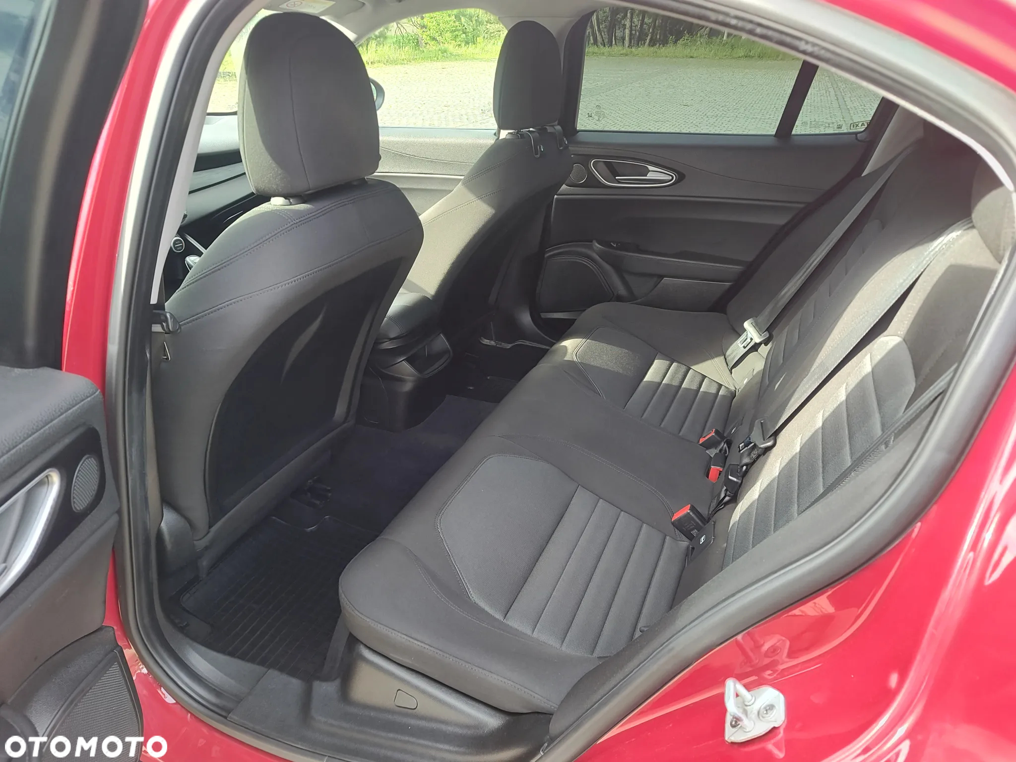 Alfa Romeo Giulia 2.0 Turbo Business - 17