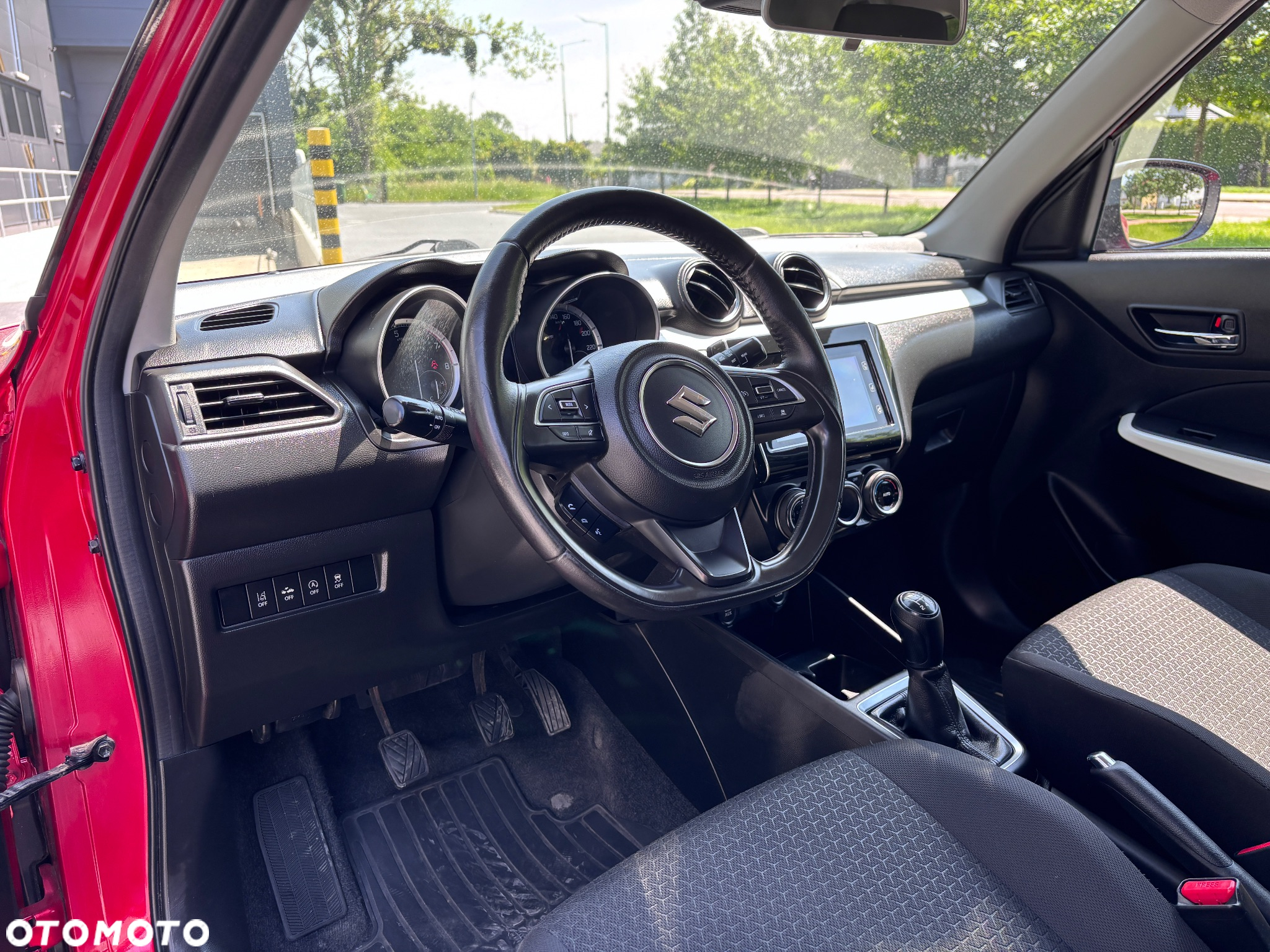 Suzuki Swift 1.2 Premium - 28