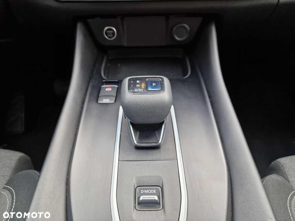 Nissan Qashqai 1.3 DIG-T MHEV N-Connecta Xtronic - 13