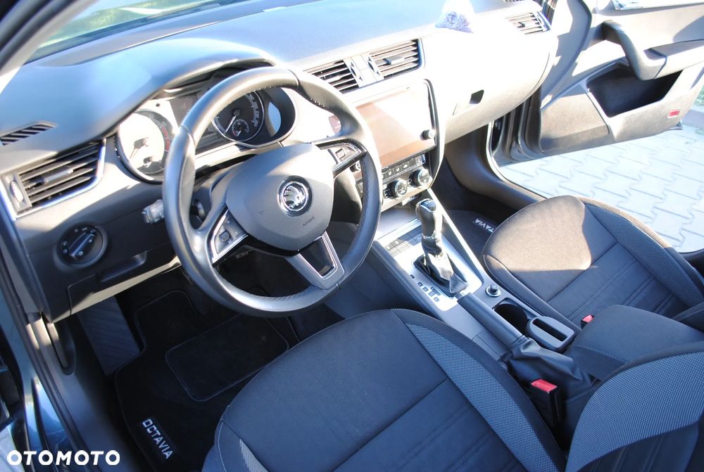 Skoda Octavia 1.5 TSI ACT Style DSG - 9