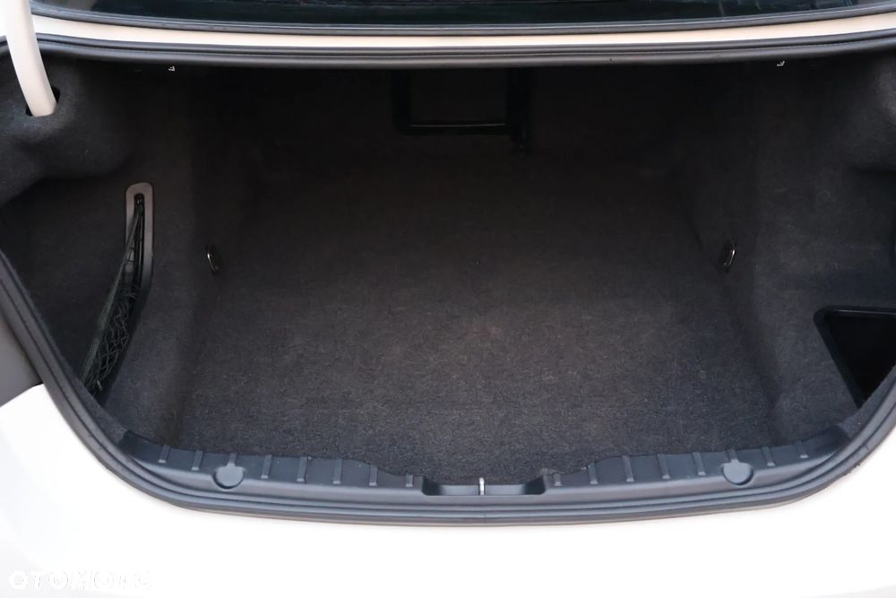 BMW Seria 5 525d xDrive Luxury Line - 16