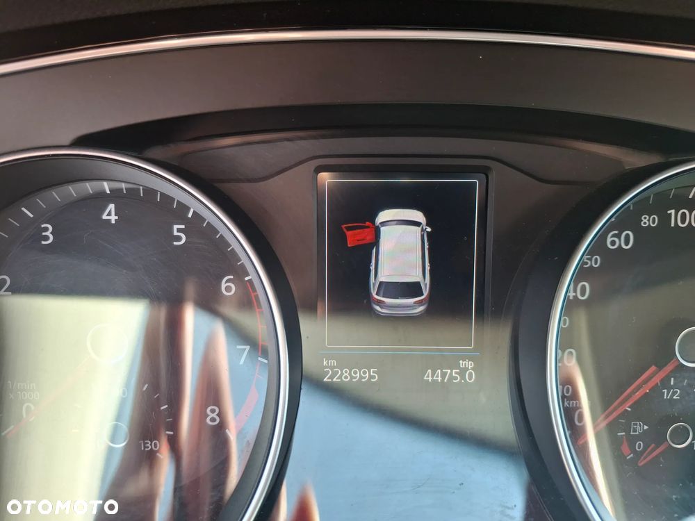 Volkswagen Passat 1.8 TSI BMT Comfortline - 13