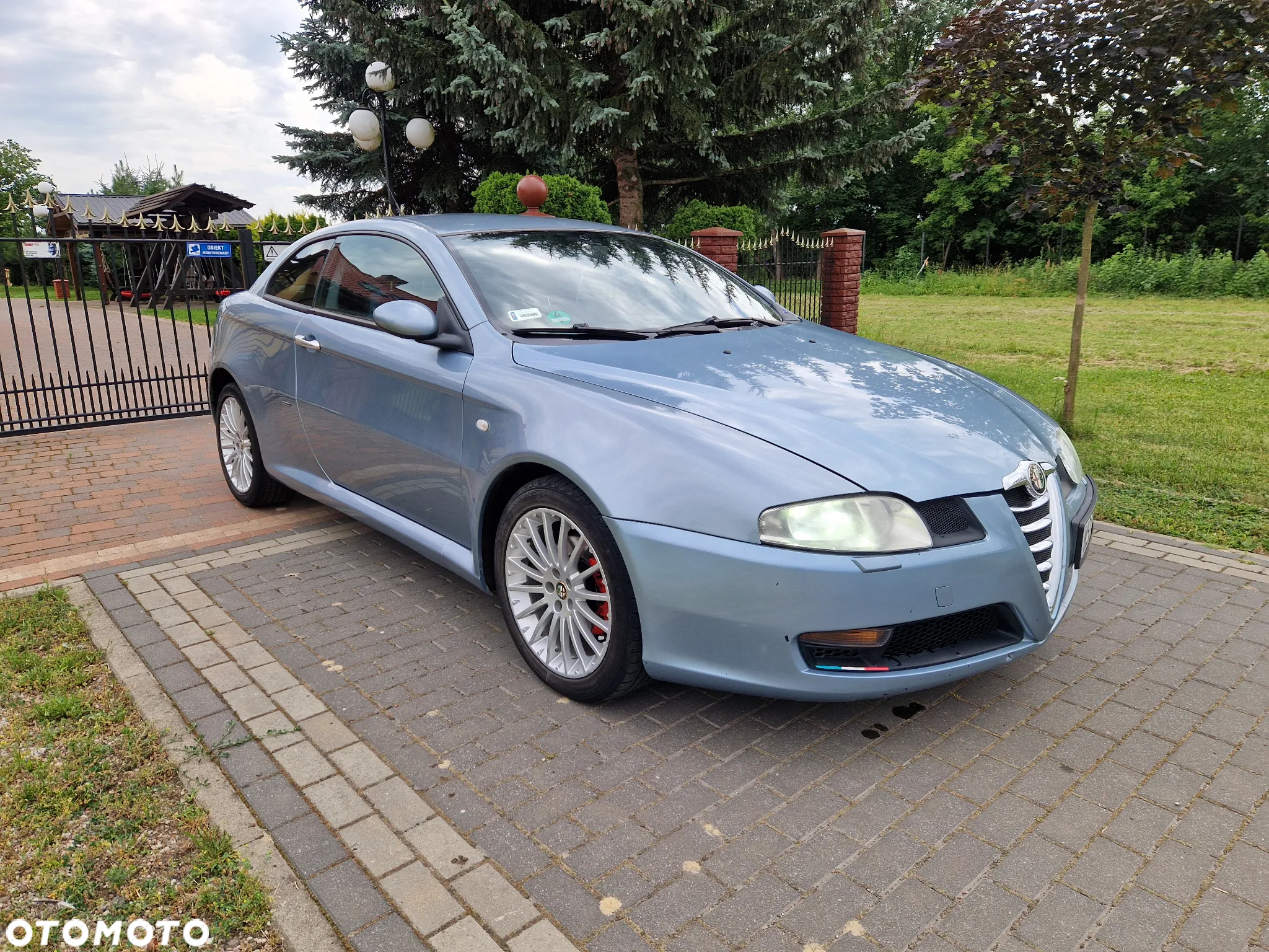 Alfa Romeo GT 2.0 JTS Distinctive - 2