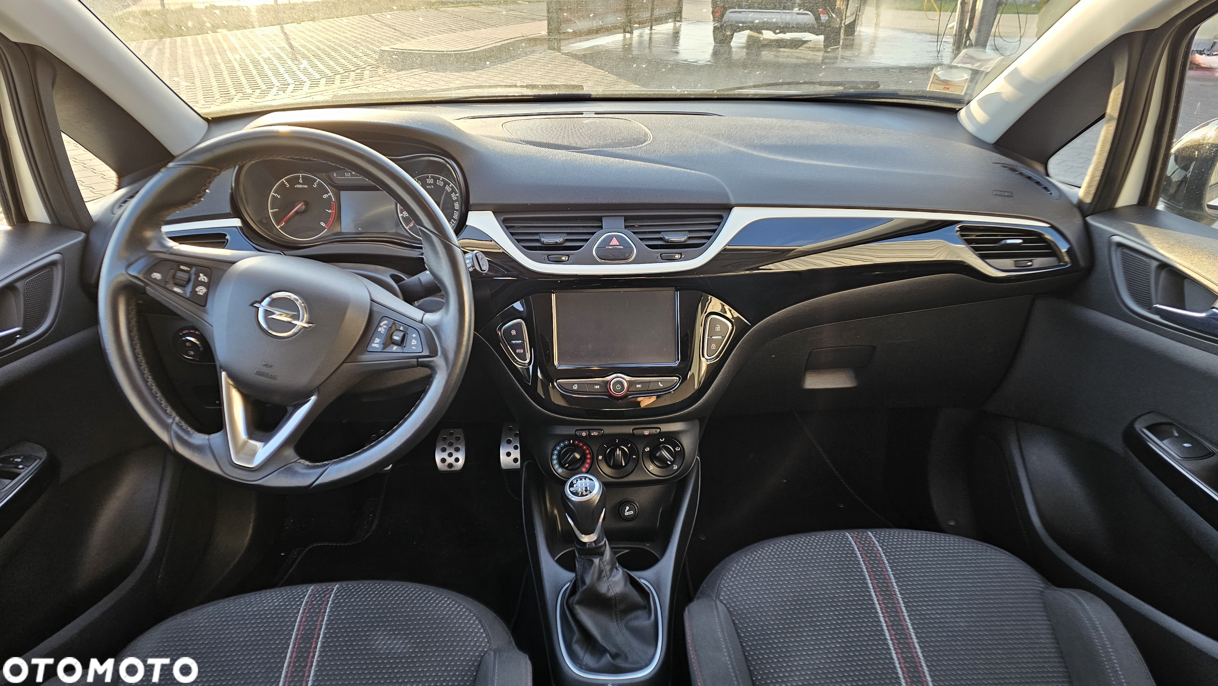 Opel Corsa 1.4 16V Enjoy - 6