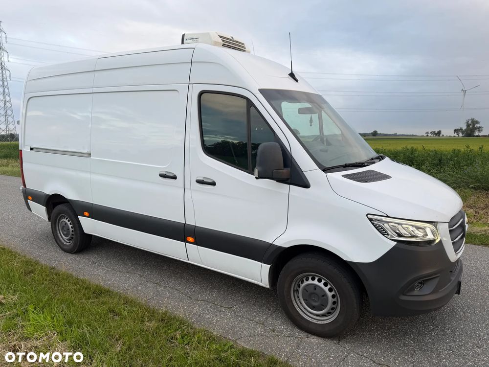 Mercedes-Benz Sprinter - 6