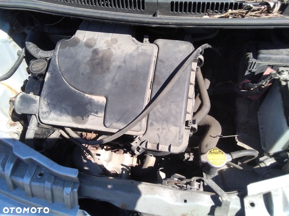 Klapa bagażnika  PEUGEOT 107 1.0B 07R zderzaki, drzwi, lampy.... - 5