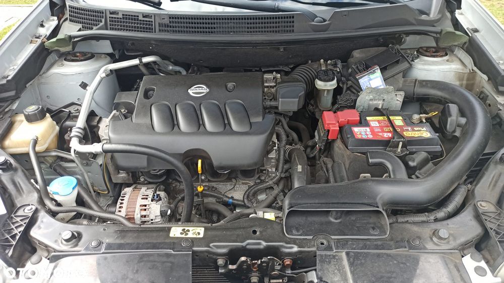 Nissan Qashqai 2.0 Acenta CVT - 12