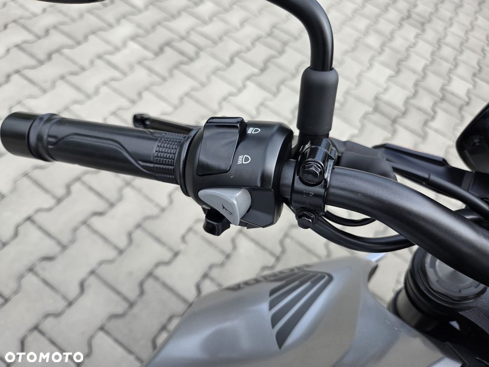 Honda CB - 30