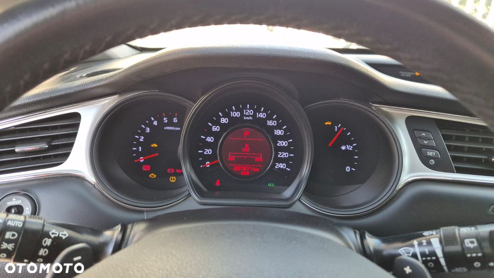 Kia Ceed 1.6 CRDi M DCT - 11