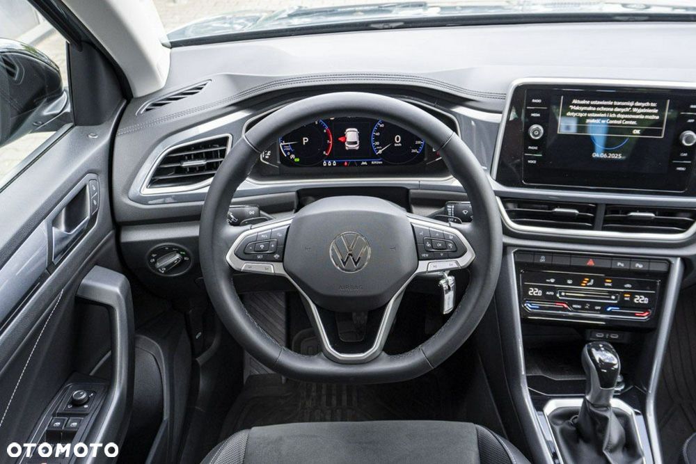 Volkswagen T-Roc - 15