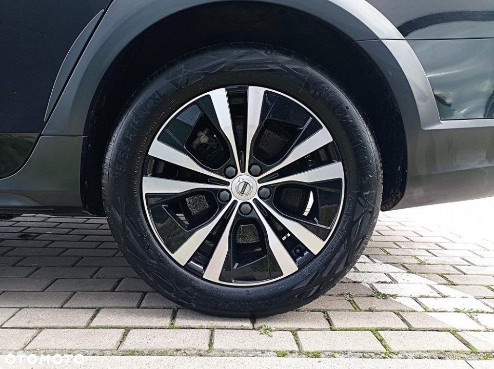 Volvo V90 Cross Country - 10